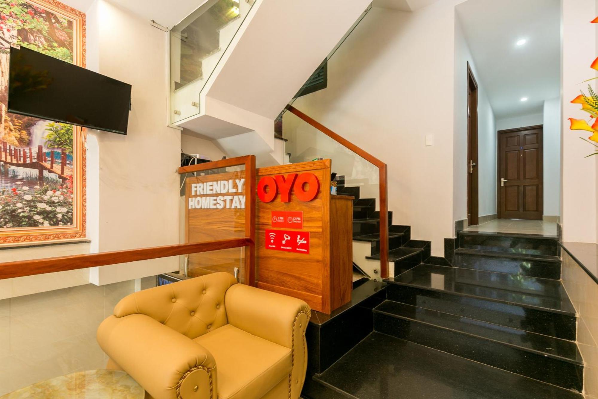 Super Oyo 520 Friendly Homestay Thành Pho Ho Chí Minh Esterno foto